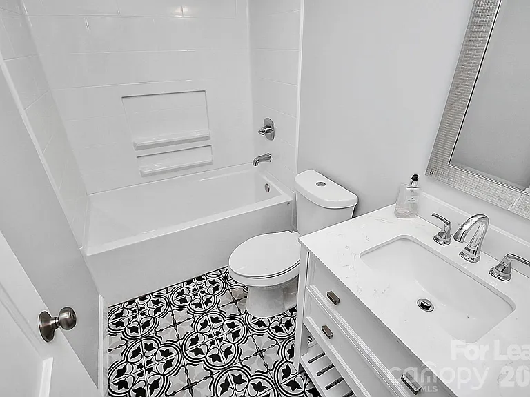 601 N Ransom St — Photo 13