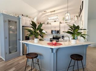 604 Loyd Ln, Moore, OK 73160