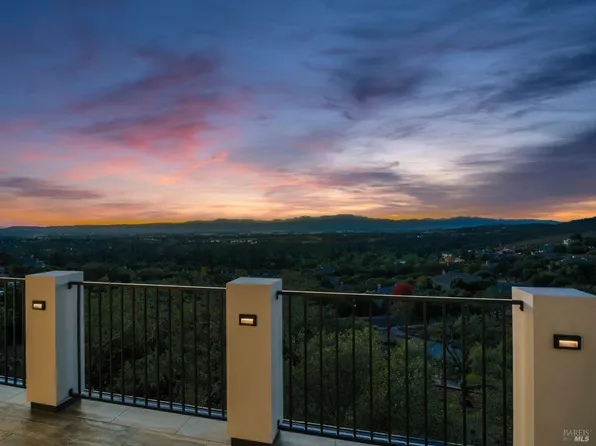 421 Bear Creek Circle, Napa, CA 94558