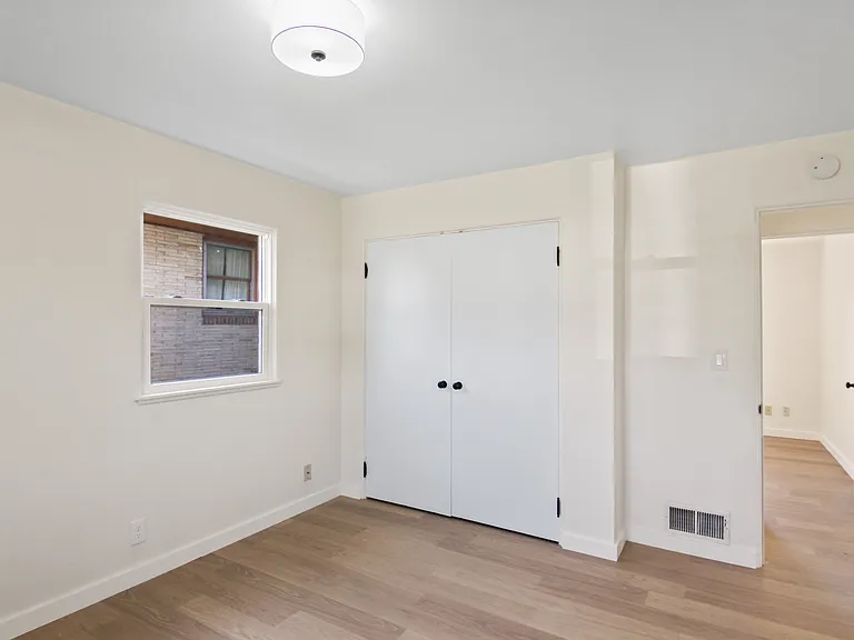 Bedroom 1 - Main Level
