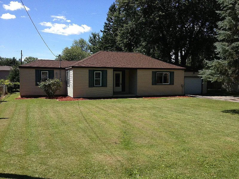 3374 L And L Ct photo 1