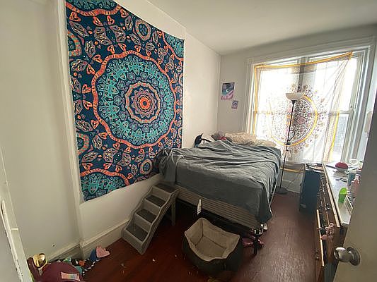 1st image of 764A Franklin Ave #3