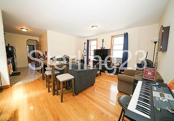 2nd image of 2368 23rd St #2