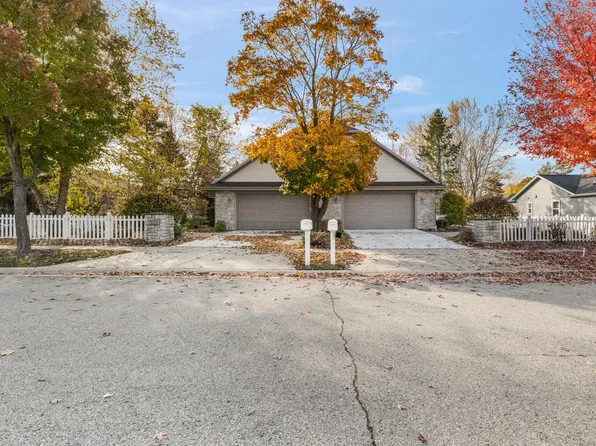 611 W Prospect STREET #16, Hartford, WI 53027