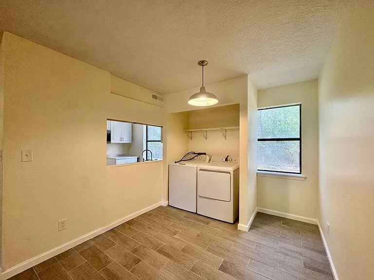 Apartment Close to Lyon College — Photo 5