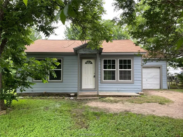 2610 Todd St, Bryan, TX 77802