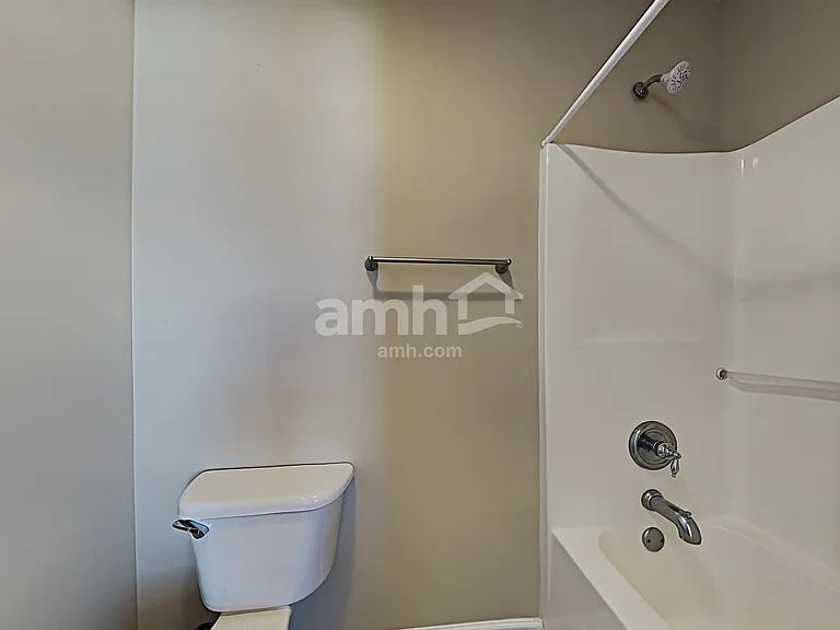 4449 Oakbank Ln — Photo 13