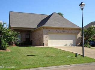 46 Charleston Cir, Brandon, MS 39047