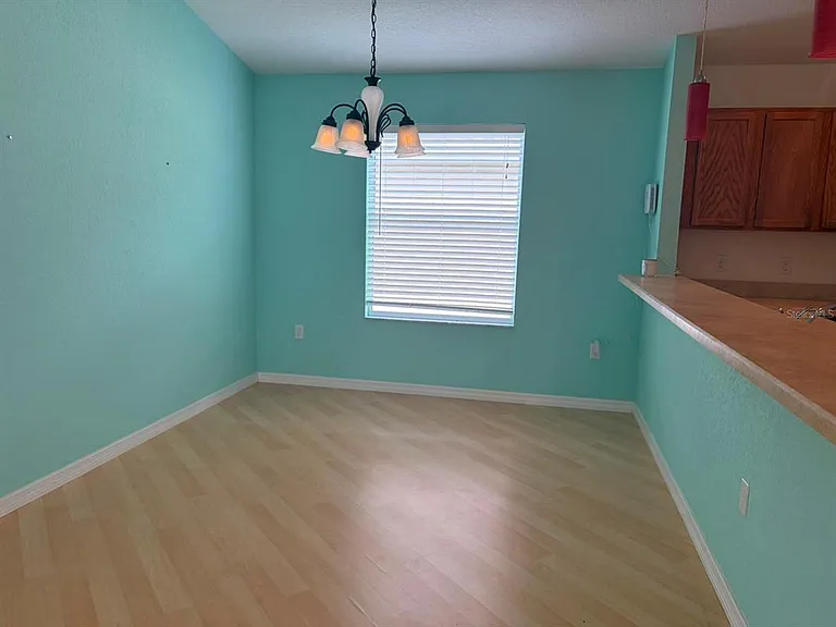 4921 NE 123rd Ln — Photo 6