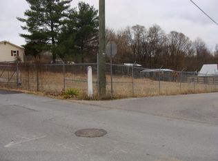 108 Inca Dr, Mount Carmel, TN 37645