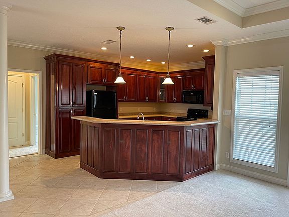 2nd image of 4431 Summer Hill Pl