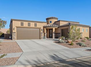 5724 Pikes Peak Loop NE, Rio Rancho, NM 87144