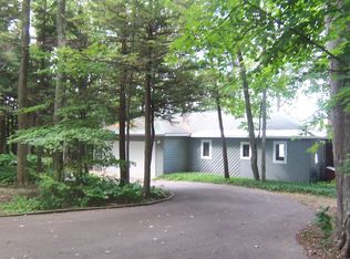 676 S Lake Leelanau Dr, Lake Leelanau, MI 49653