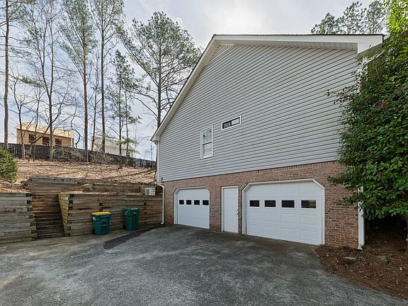 2nd image of 206 Shannon Dr