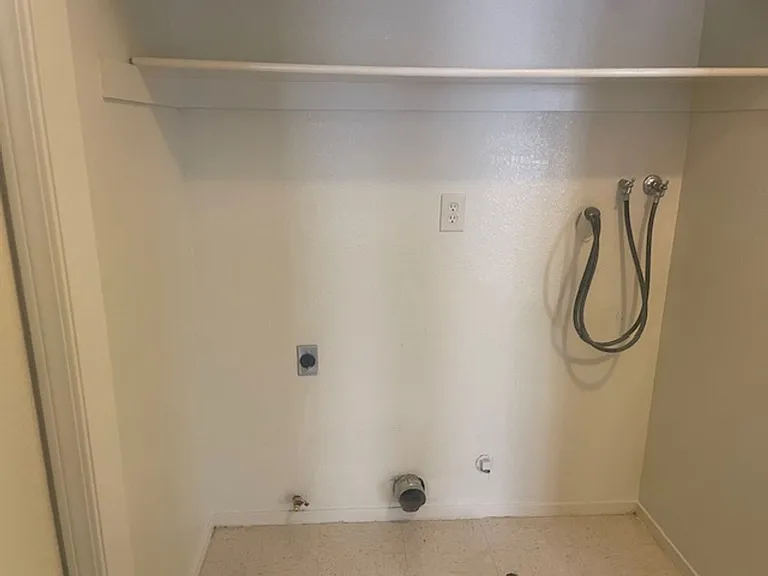 1718 Inyo St — Photo 13