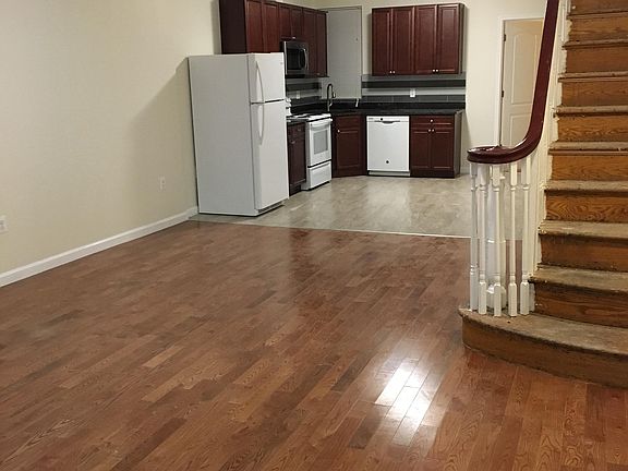 Living room & dinning space