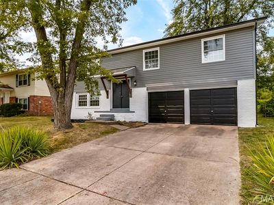 2437 Periwinkle Ct, Florissant, MO, 63031