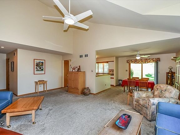 4th image of 9520 Debbie Ln