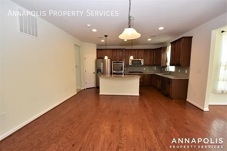 7946 Monrovia Dr — Photo 4