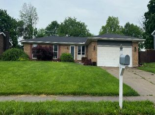 423 Meadow Ln, Trenton, OH 45067