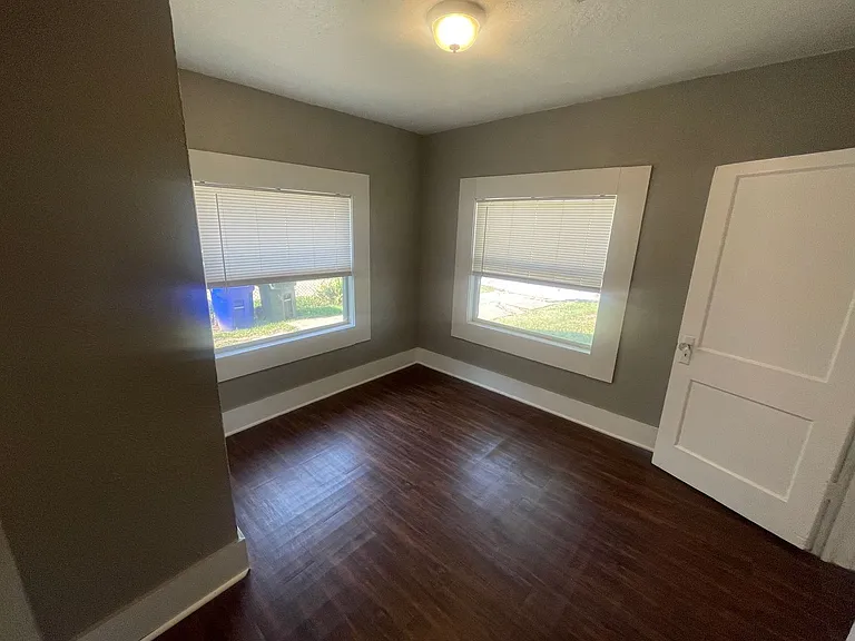 701 N University Blvd — Photo 7