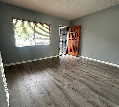 2nd image of 3020 London St APT 5