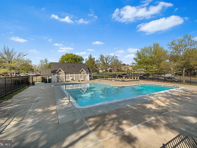 14519 Ravenscar Ct — Photo 36