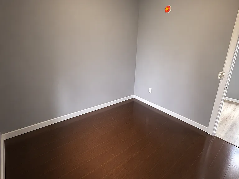 722 2nd Ave #1 — Photo 7