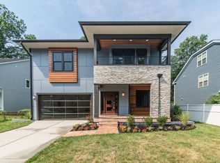 506 Plum St SW, Vienna, VA 22180