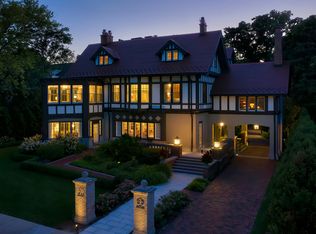 1622 Forest Pl, Evanston, IL 60201