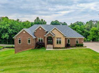 12311 Ridgeview Dr, Goshen, KY 40026
