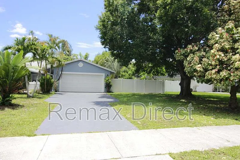 3 bed, 2.0 bath, $2,700 — Photo 4