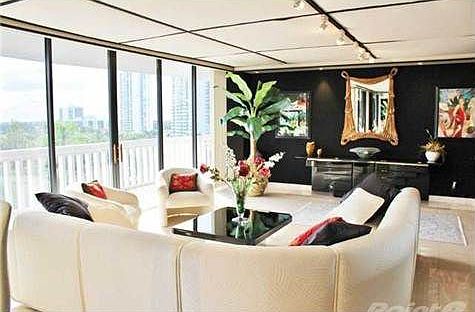 2nd image of 20281 E Country Club Dr APT 515