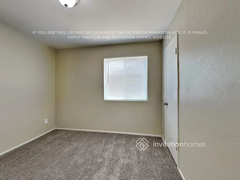 5634 W Altadena Ave — Photo 12
