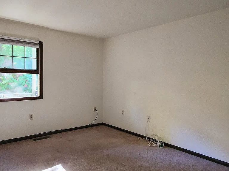 375 Glendale Ave #D4 — Photo 21