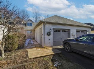 321 Ridgewood Dr, Beaver, WV 25813