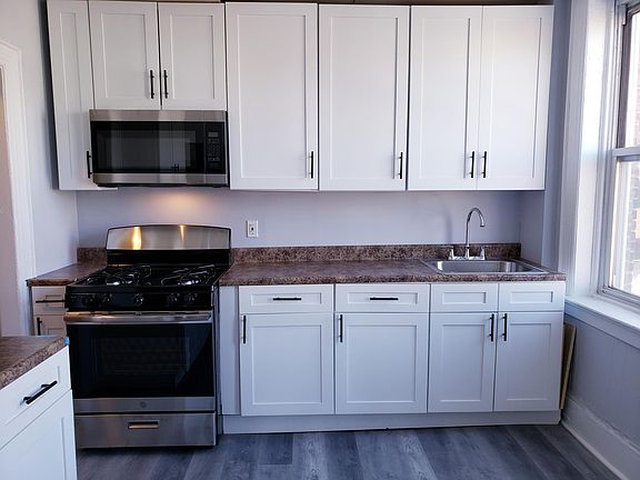 2nd image of 351 Forrest St #2K