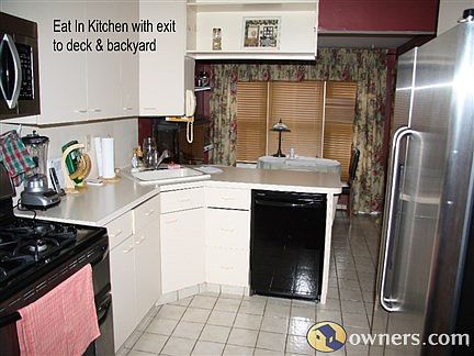 Eat In Kitchen