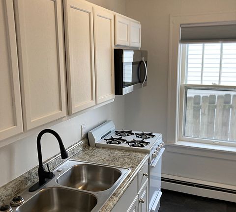4th image of 36 West St #A