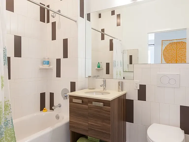 22 Caton Pl #4K — Photo 2