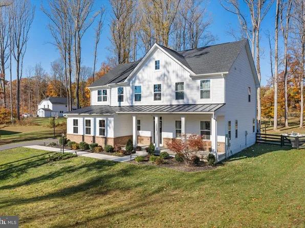2008 Woodstock St, Warrenton, VA 20187