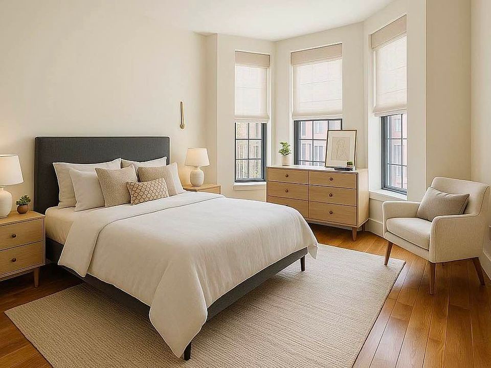 1st image of 677 Quincy St APT 1R