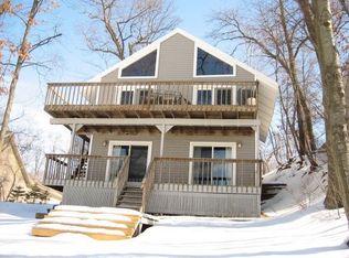 58550 E Clear Lake Rd, Three Rivers, MI 49093