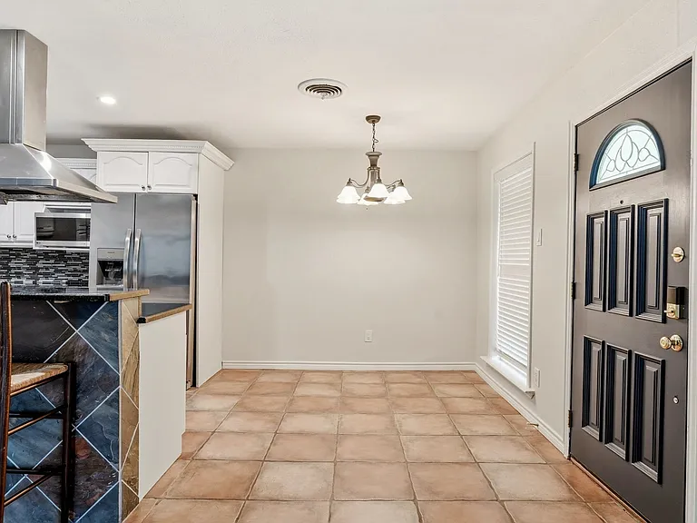 7354 Walling Ln — Photo 11