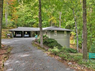 181 S Sequoyah Ln, Brevard, NC 28712