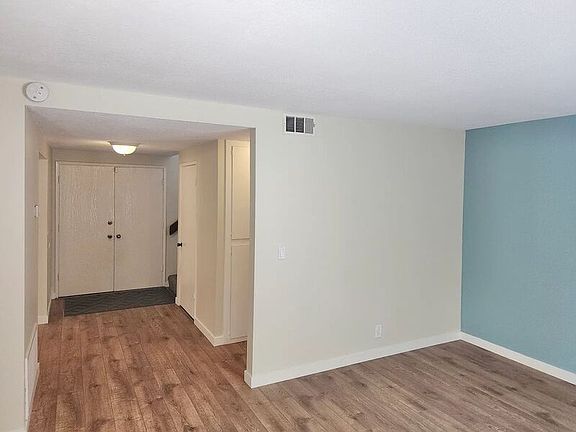 4th image of 8396 Sunbeam Cir