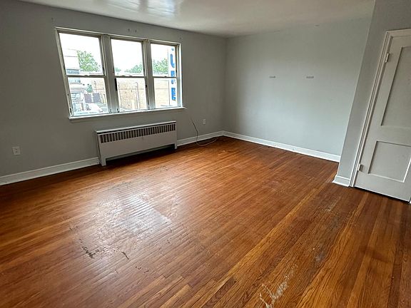 5th image of 7042 Frankford Ave