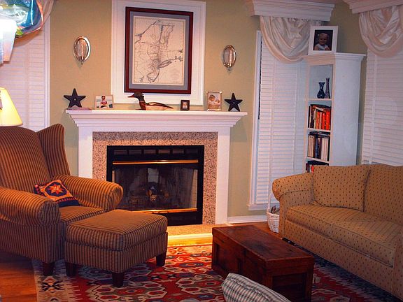 5th image of 556 Stonewall Dr