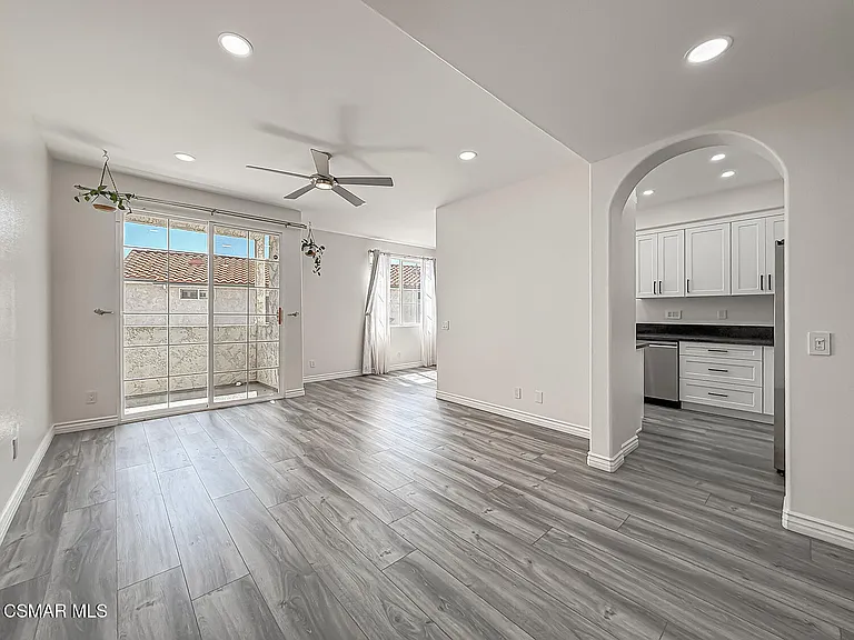 391 Westlake Vista Ln — Photo 9