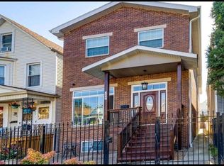 3027 N Allen Ave, Chicago, IL 60618